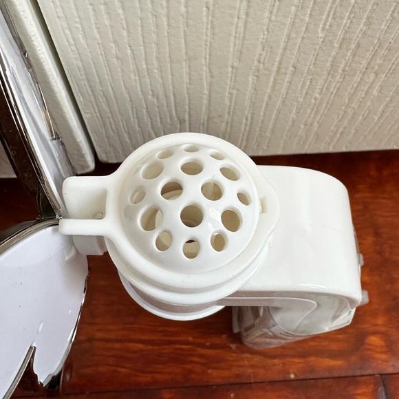 BRAND NEW Bath & Body Works Embroidered Monarch Butterfly Wallflower Plug - Picture 3 of 4